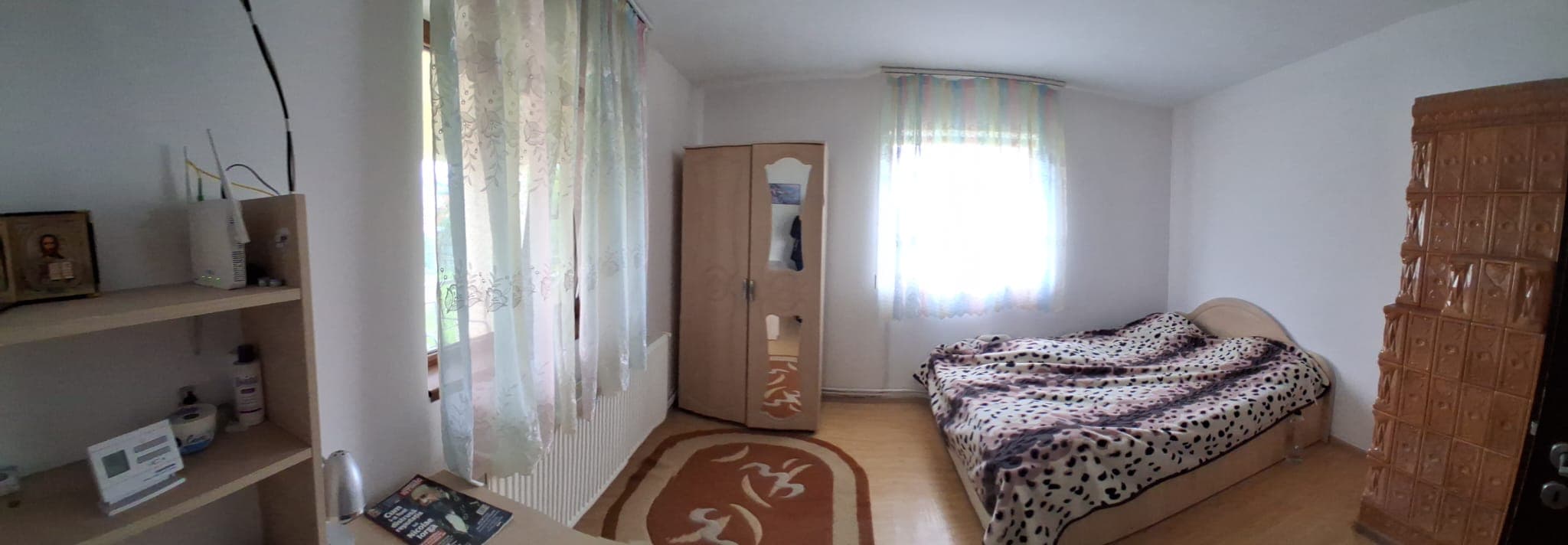 Casa P+M construita intr-o oaza de verdeata , departe de zgomotul orasului  - 4