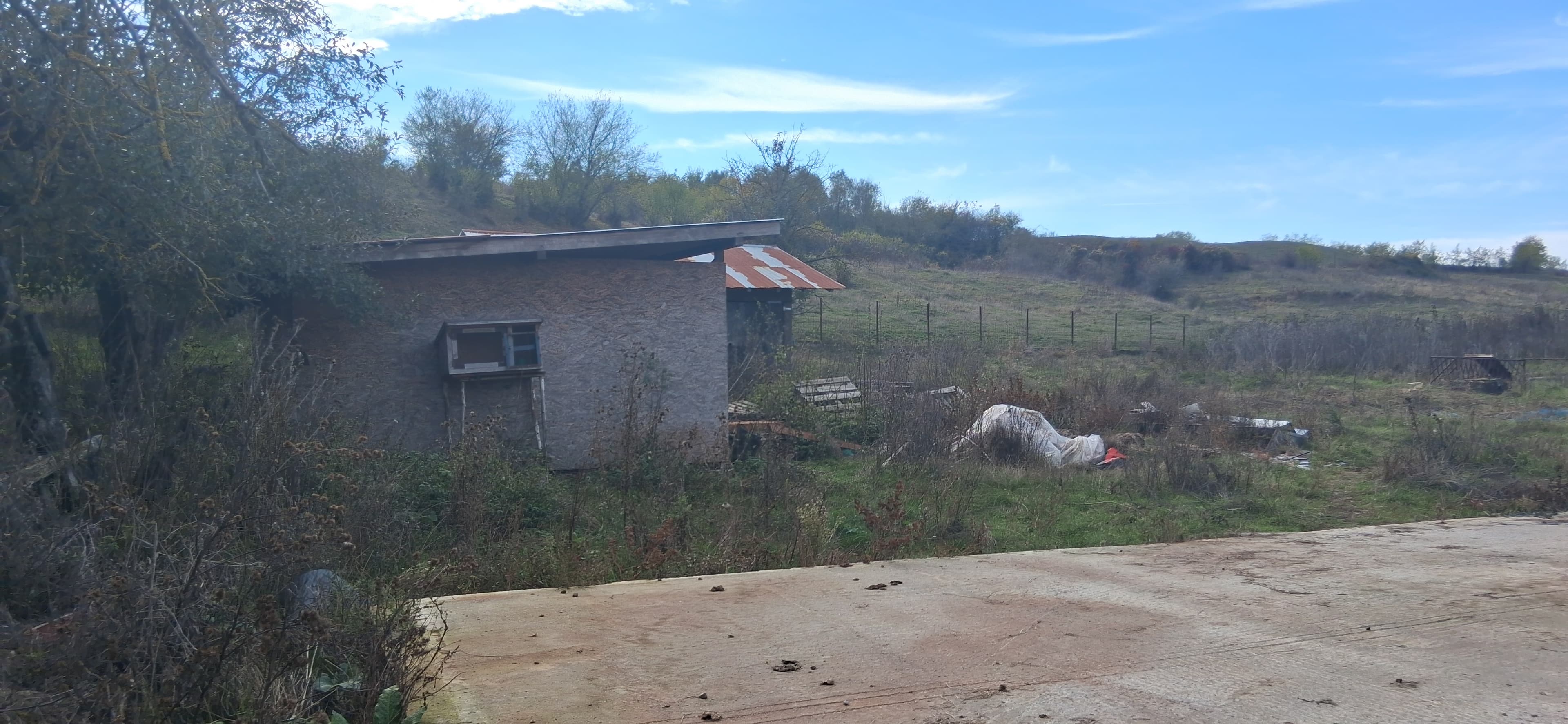 Ferma de vanzare , Orasul Baicoi , Judetul Prahova , zona Dambu - 10
