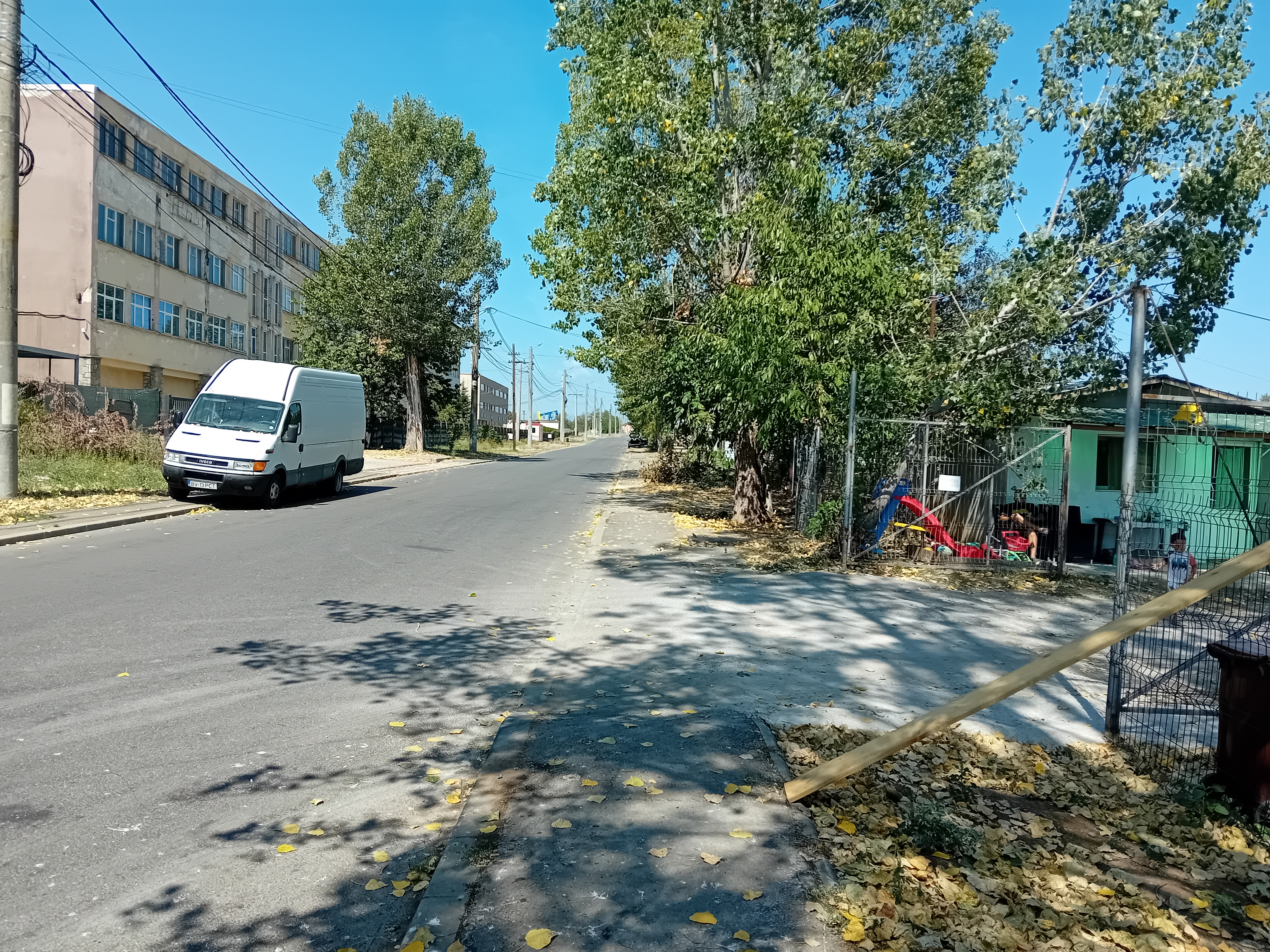 Loturi de vanzare , ideal pentru casa cu regim de inaltime P-P+2 - 4